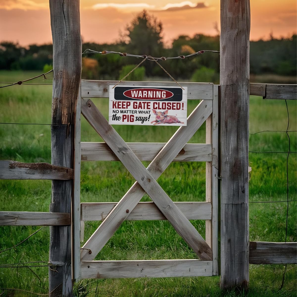 Rustic Warning Gate Plaque - Decorative Wooden Pig Sign for Farm Fence & Wall Gate Decor