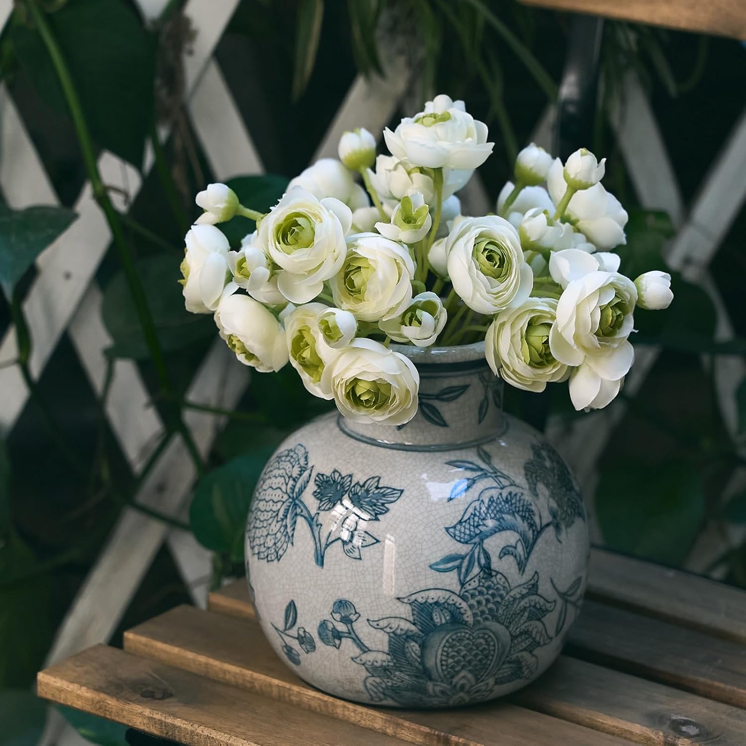 SIDUCAL Blue and White Vintage Vase | 6 Inch Ceramic Chinoiserie Floral | Retro Ice Cracked Blue and White Porcelain Vase for Table, Living Room, Bathroom Decoration, Wedding, Shelf Decor, Mantel