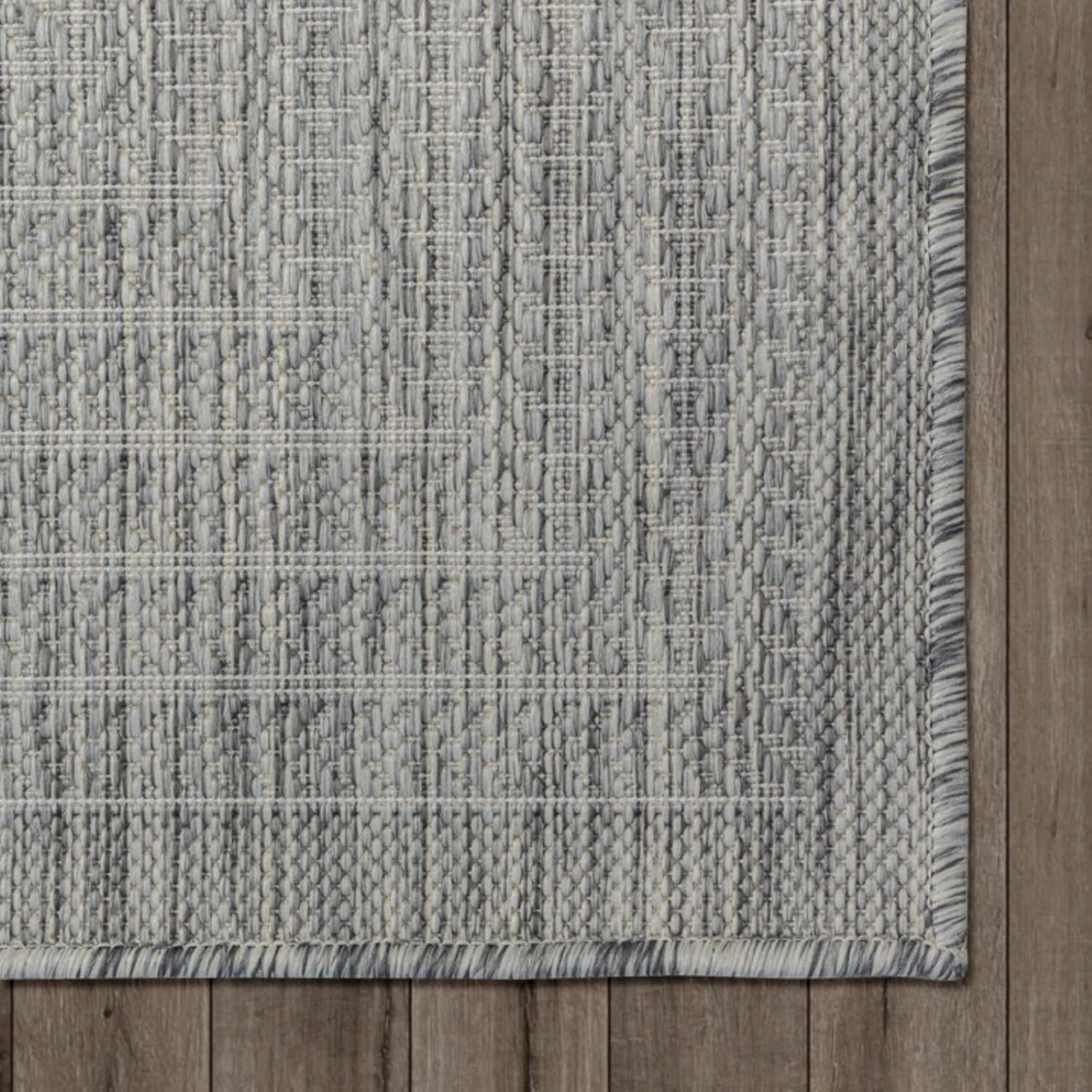 Adiva Rugs Outdoor Indoor Area Rug, Weather Resistant, Easy to Clean, Stain Resistant Floor Mat for Dining Room, Backyard, Deck, Patio (Silver Weiss, 2' x 3')