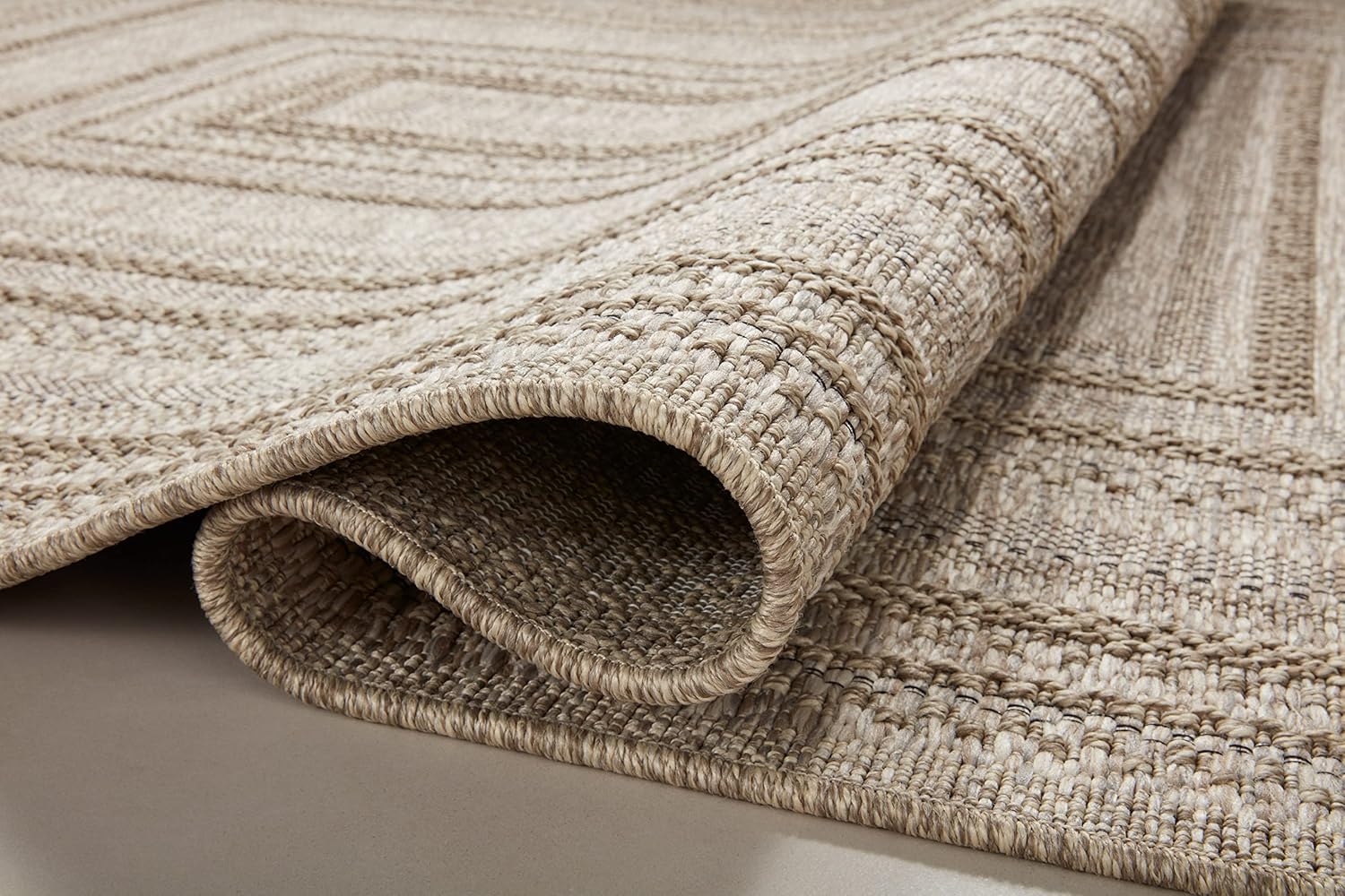 Loloi Dawn Collection Indoor/Outdoor DAW-01 7'-8" x 7'-8" Round Area Rug