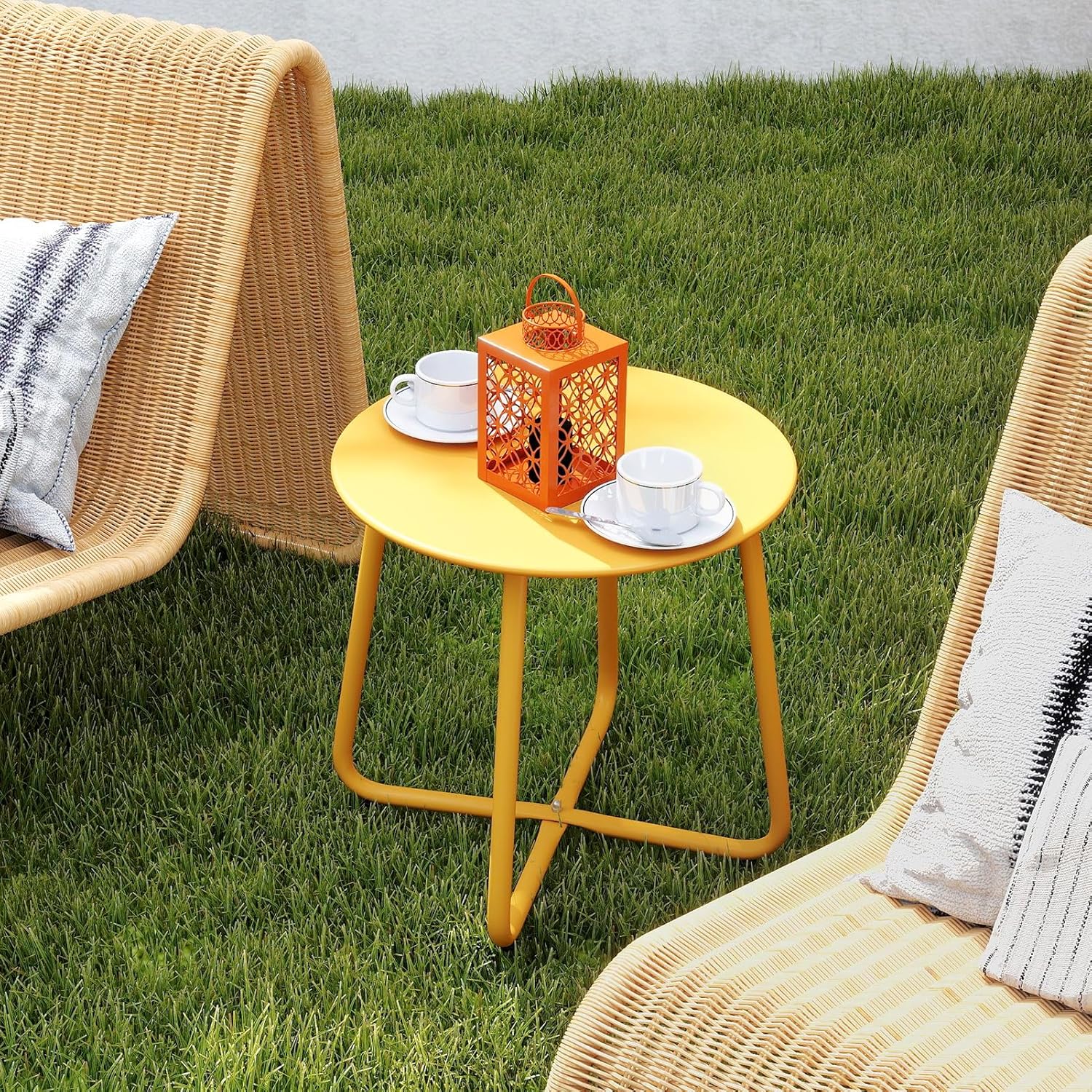 HollyHOME Round Metal Side Table, Rust-Resistant Patio Small Plant Stand, Outdoor 17.32'' Portable End Table for Balconies, Gardens, Living Rooms and Bedrooms, Yellow