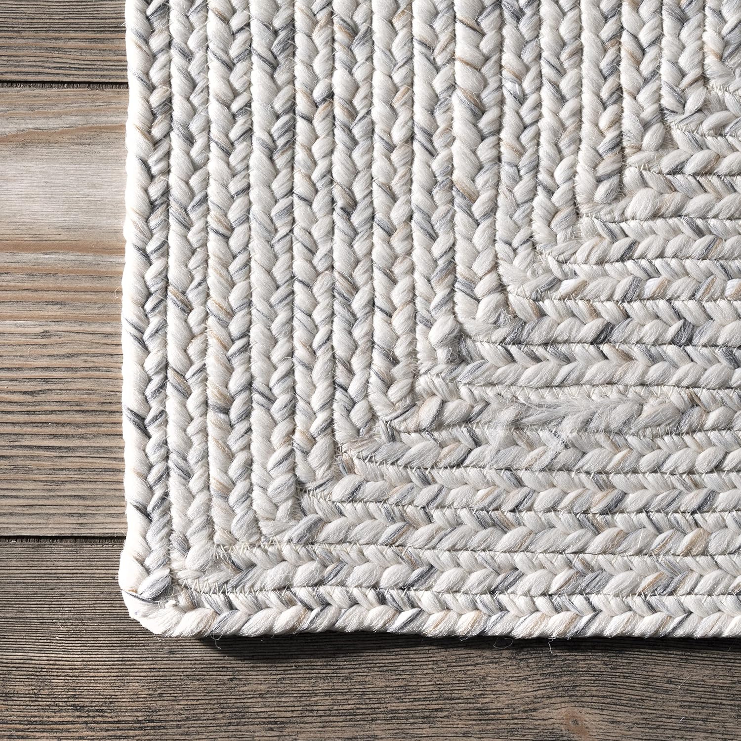 nuLOOM Oval 5' x 8' Solid Hand Braided Indoor/Outdoor Area Rug, Pet-Friendly, High Traffic, Weather Resistant, for Patio, Balcony, Bedroom, Living, Dining Room, Wynn Ivory