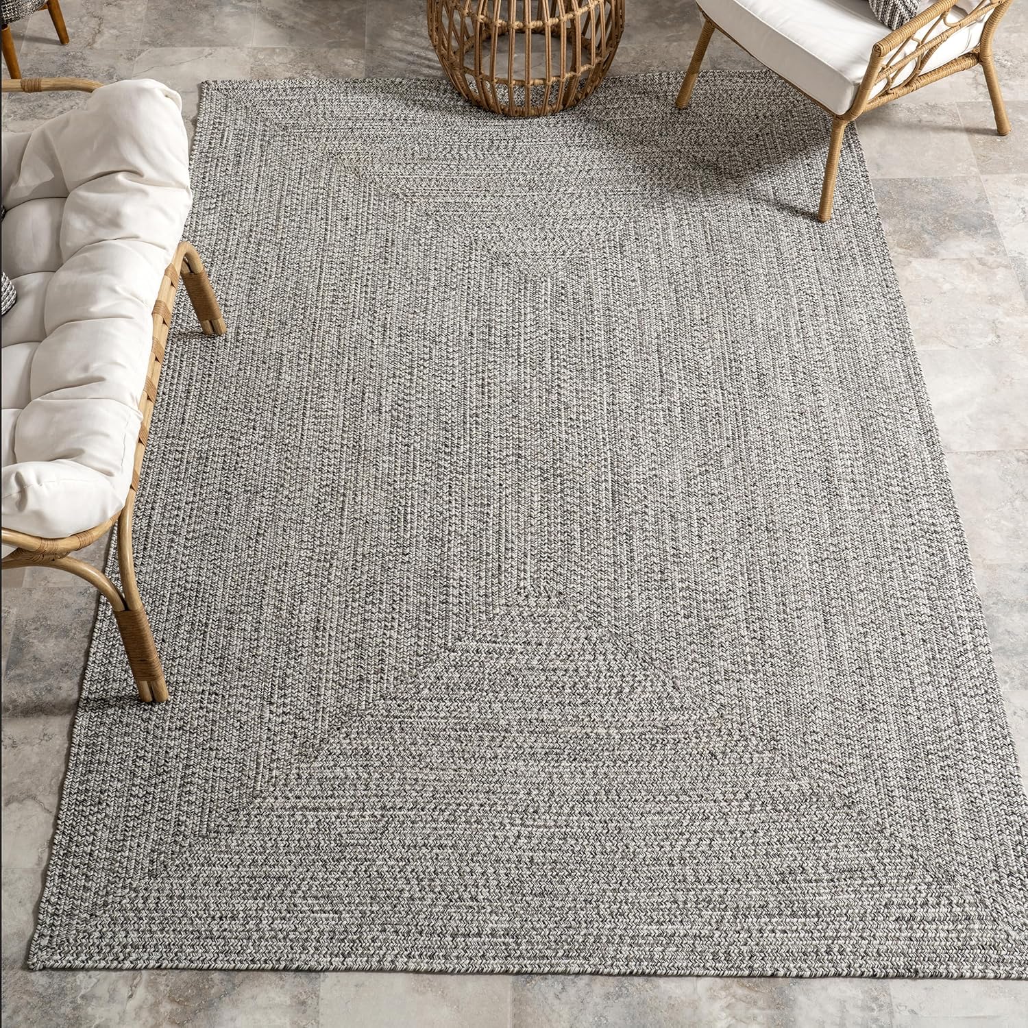 nuLOOM 5' x 8' Solid Hand Braided Indoor/Outdoor Area Rug, Pet-Friendly, High Traffic, Weather Resistant, for Patio, Balcony, Bedroom, Living Room, Dining Room, Wynn Salt And Pepper